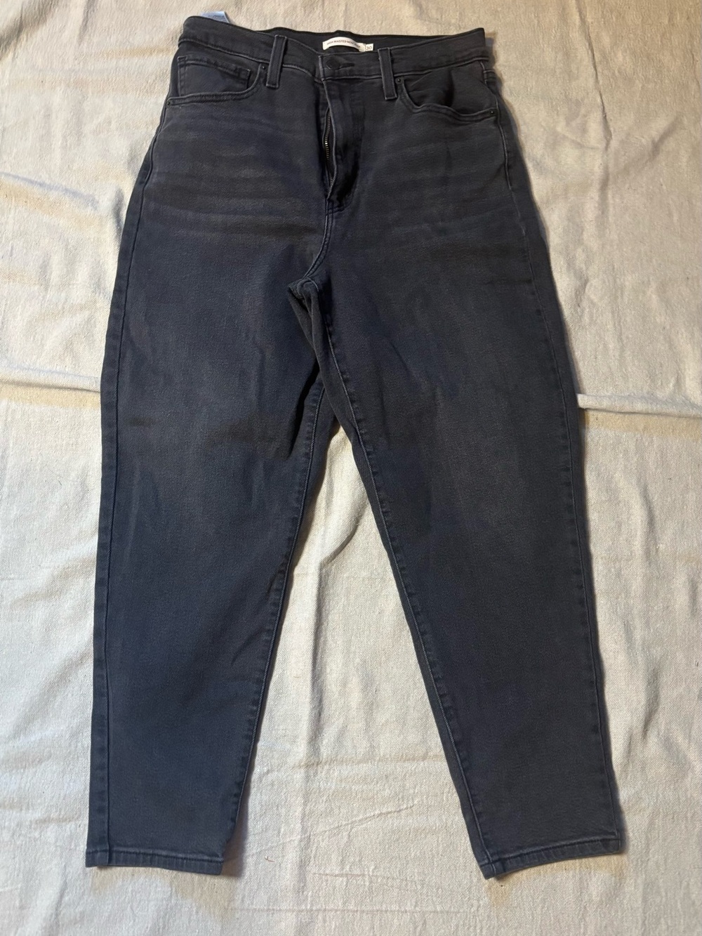 Levi's High Waisted Mom Jeans Size 30 Faded Black Charcoal Tapered Leg